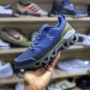 ON Cloud Waterproof Running Shoes 00513